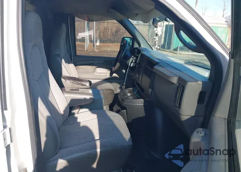 2006 GMC Savana Work Van from USA, damaged, VIN 1GTGG25V561218495